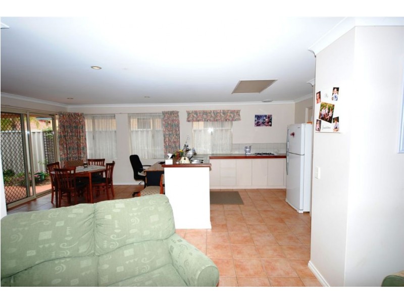 9 Delton Way, Atwell WA 6164