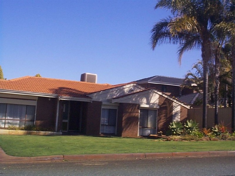 4 Vagg Street, Bull Creek WA 6149