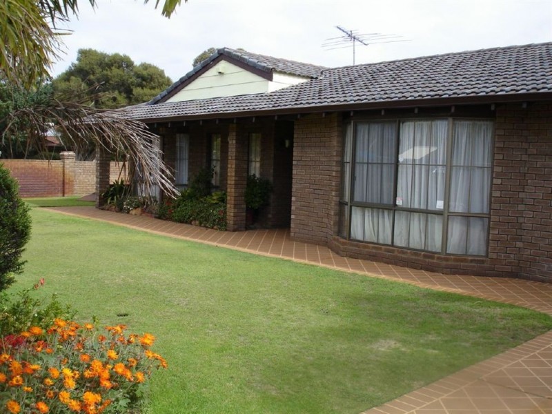 4 Vagg Street, Bull Creek WA 6149