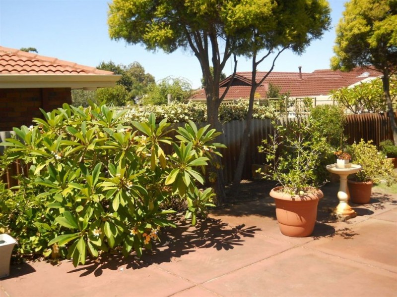 4 Vagg Street, Bull Creek WA 6149