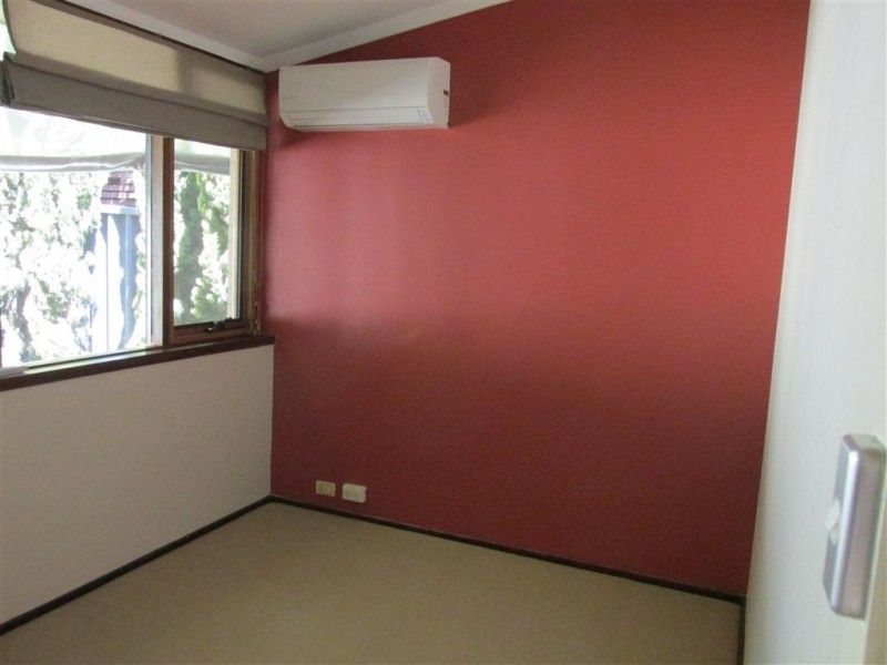 30 Moolyeen Road, Mount Pleasant WA 6153