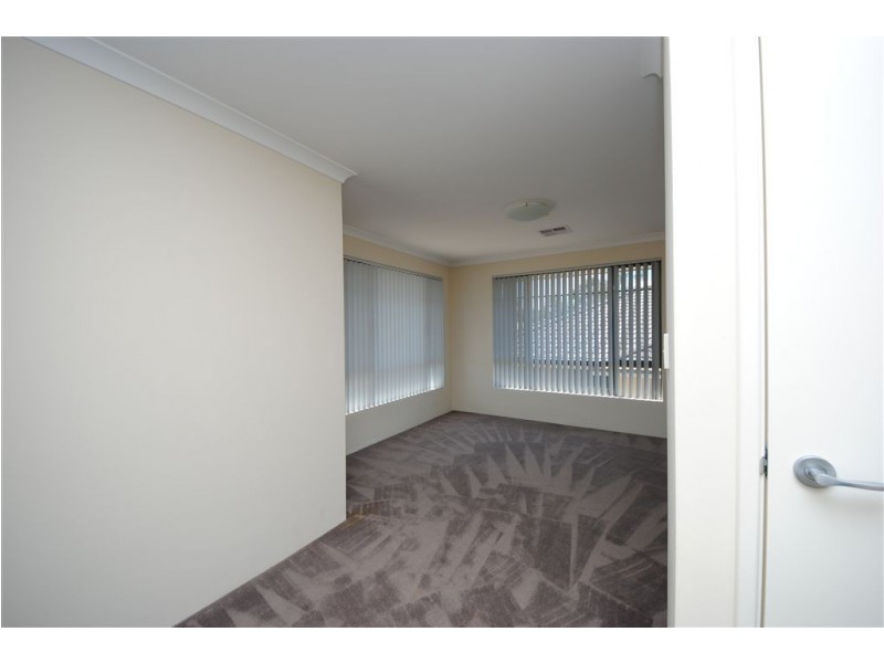 5A Long Street, Beaconsfield WA 6162