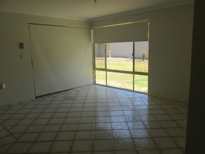 1 Oaten Retreat, Atwell WA 6164