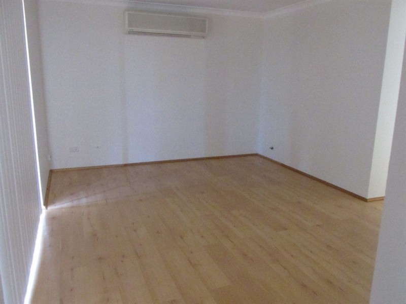 1 Oaten Retreat, Atwell WA 6164