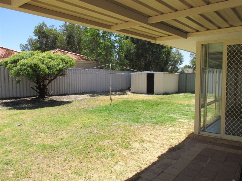 1 Oaten Retreat, Atwell WA 6164