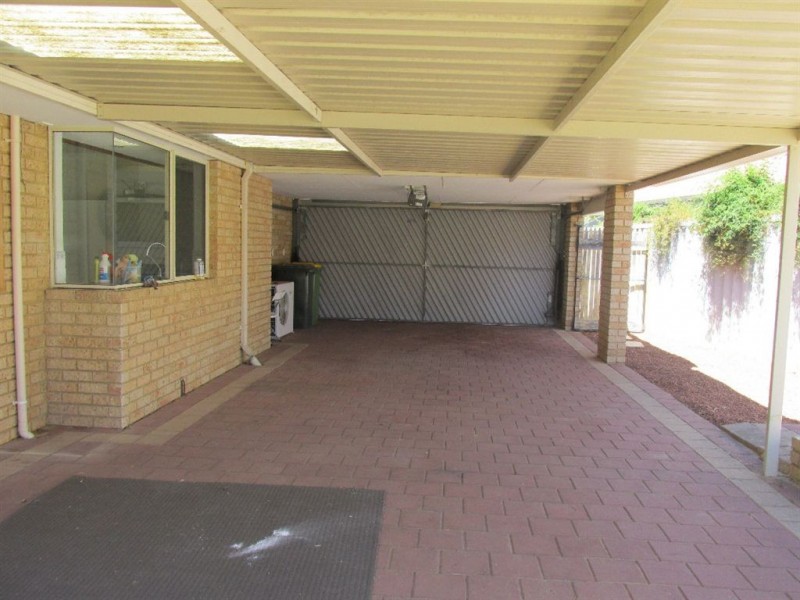 1 Oaten Retreat, Atwell WA 6164