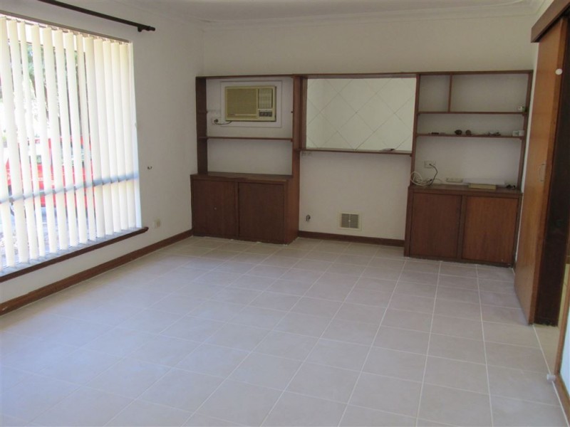 1 McCormack Street, Armadale WA 6112