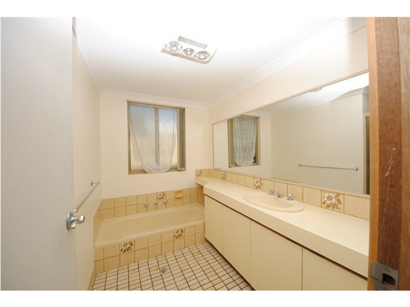 13 Cardinal Crescent, Leeming WA 6149