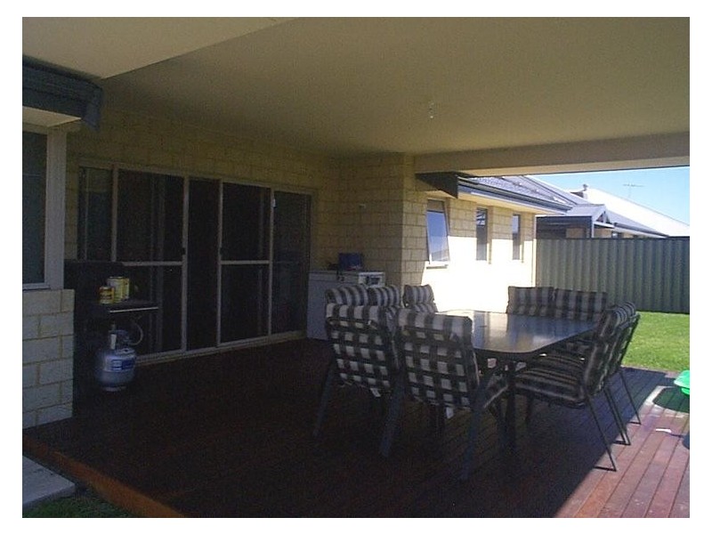 73 Cape Le Grand Ave, Aubin Grove WA 6164