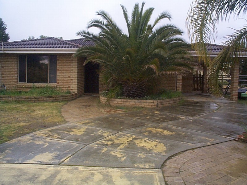 16 Nagambie Close, South Lake WA 6164