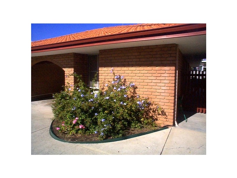 7/23 Harris, Palmyra WA 6157