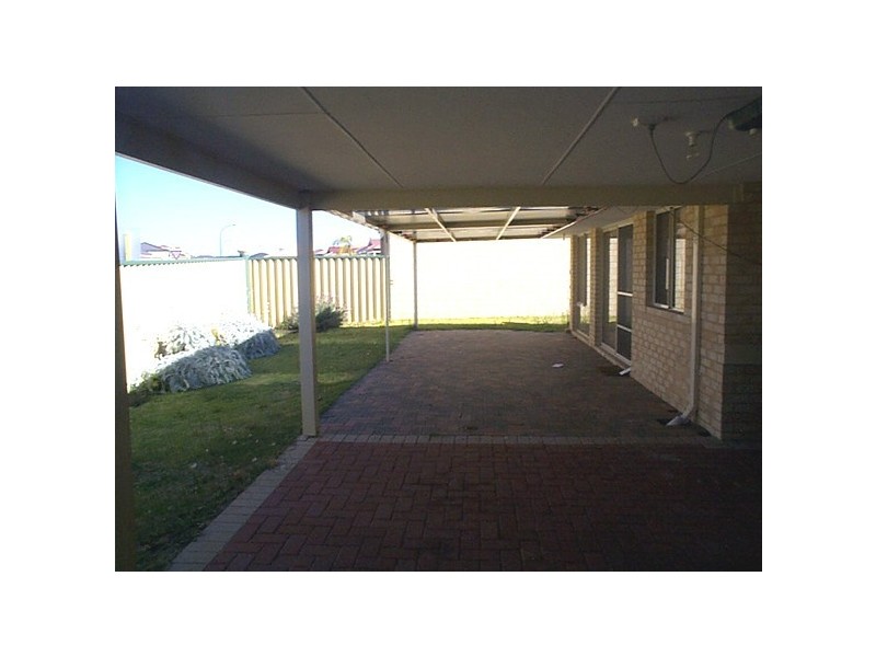 15 Champion Drive, Bertram WA 6167