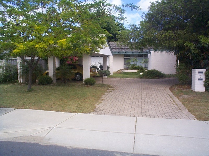 122 Bateman Road, Mount Pleasant WA 6153