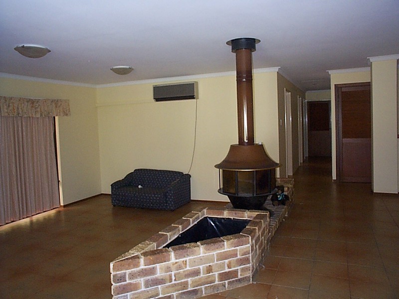 18 Le Souef Drive, Kardinya WA 6163