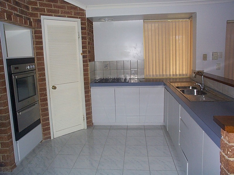17 Bowman Court, Kardinya WA 6163