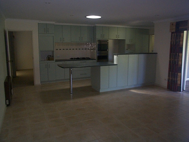 2 Nicholls Crescent, Bull Creek WA 6149