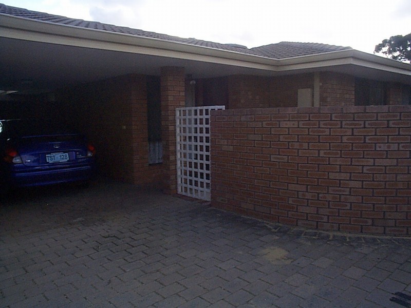 2/23 Golf Road, Parkwood WA 6147