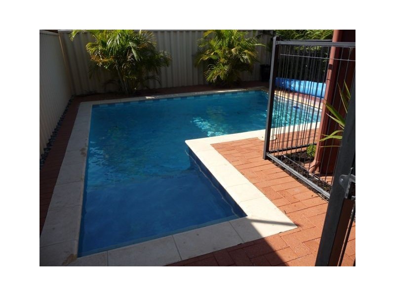 10 Chorus Circle, Atwell WA 6164