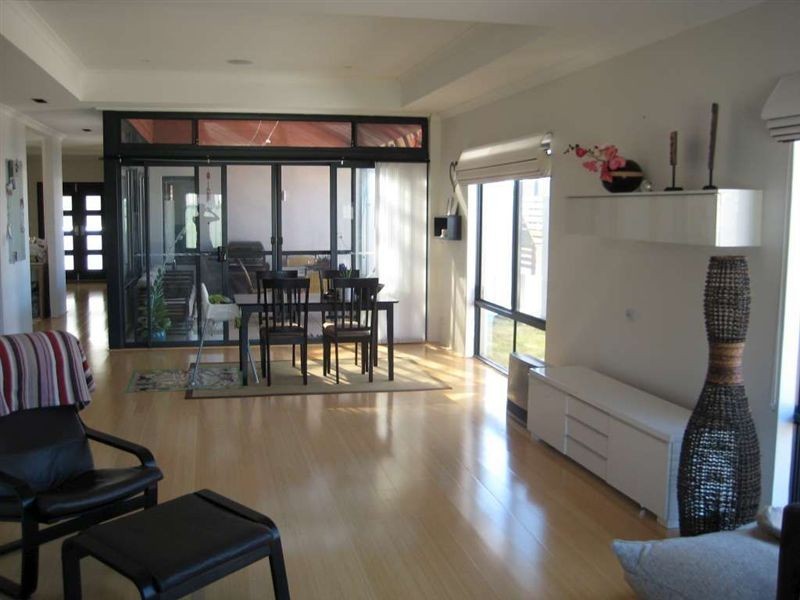 Aubin Grove WA 6164