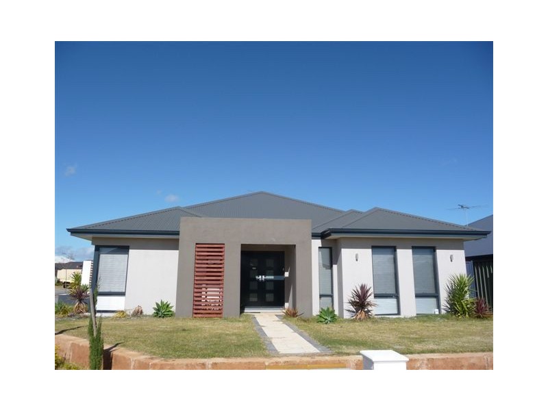 Aubin Grove WA 6164