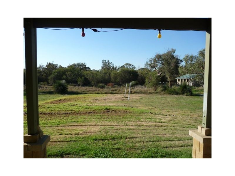 615 Rowley Road, Forrestdale WA 6112