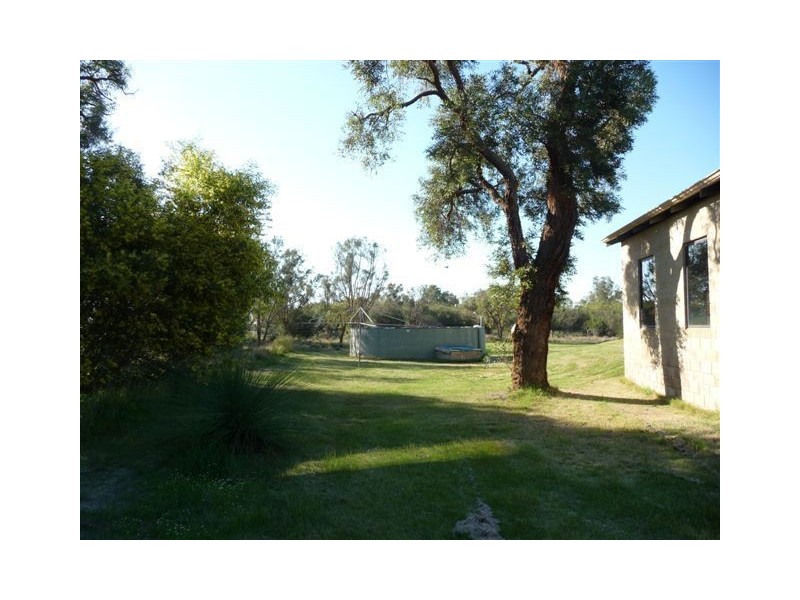 615 Rowley Road, Forrestdale WA 6112