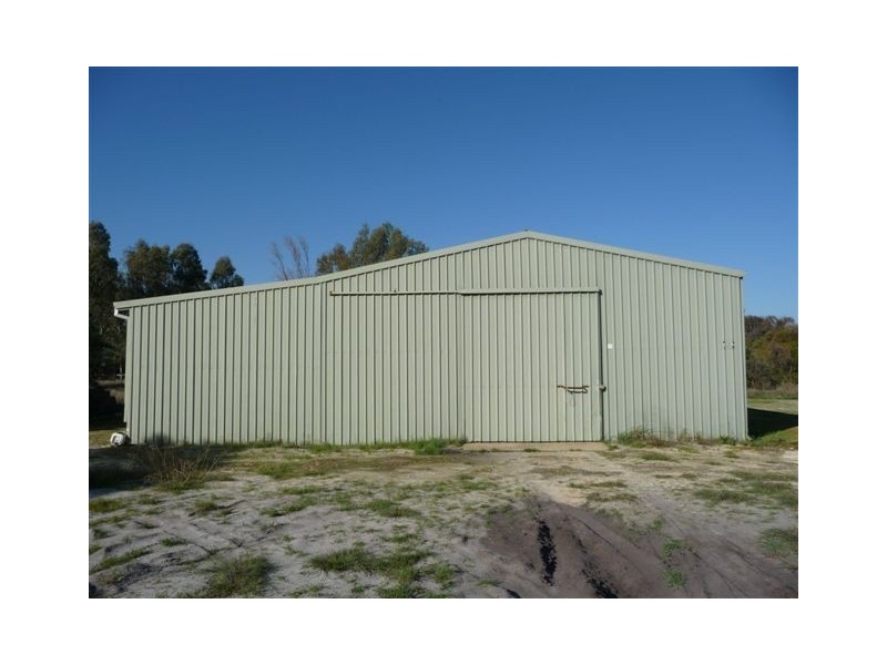 615 Rowley Road, Forrestdale WA 6112
