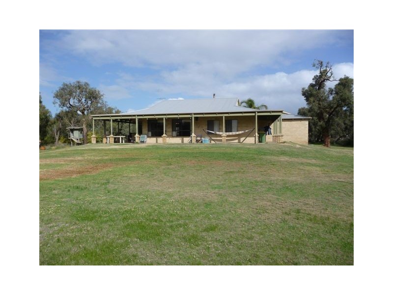 615 Rowley Road, Forrestdale WA 6112