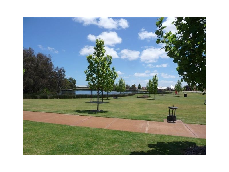 27 Harmony Avenue, Atwell WA 6164