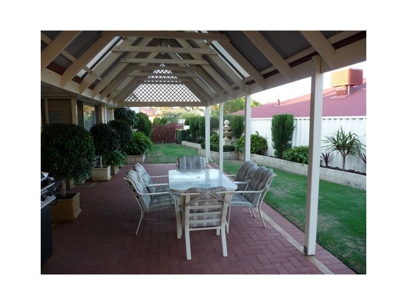 5 Conn Heights, Success WA 6164