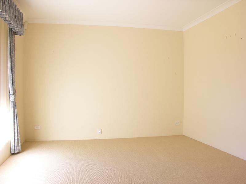 8 LAWRIE COURT, Clarkson WA 6030