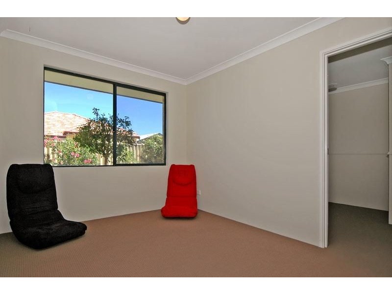 15 DUNSFOLD STREET, Butler WA 6036