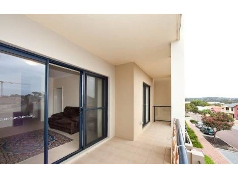 37/9 Shoveler Terrace, Joondalup WA 6027