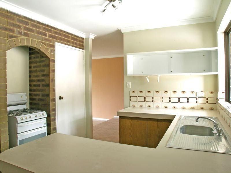 4 ARC PLACE, Beldon WA 6027