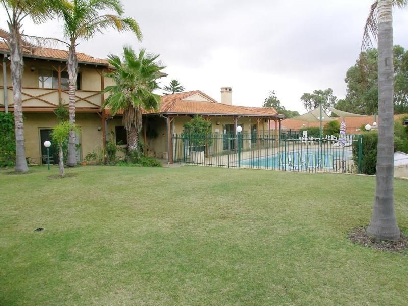 6/56 St Andrews Drive, Yanchep WA 6035