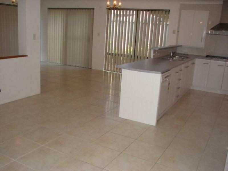 10 WYOLA LANE, Wanneroo WA 6065