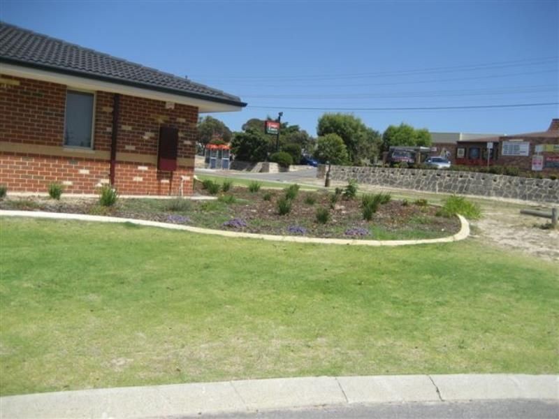 11 ELWOOD COURT, Craigie WA 6025