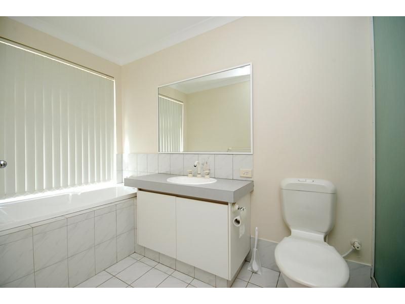 16 BLUEBOY RISE, Joondalup WA 6027