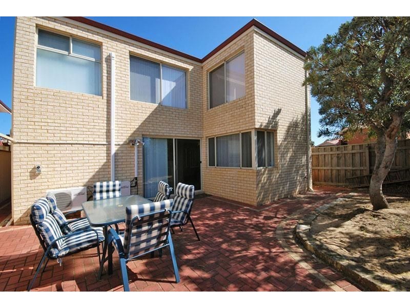 16 BLUEBOY RISE, Joondalup WA 6027