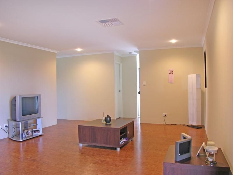 5 COLBY COURT, Tapping WA 6065