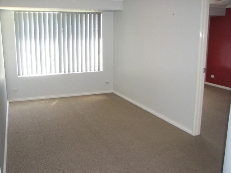 4 Carpenter Chase, Wanneroo WA 6065