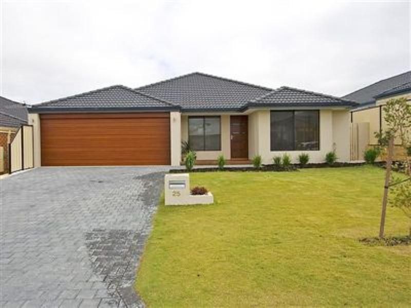 25 LANTERN WAY, Clarkson WA 6030