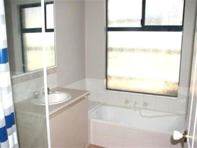 4/9 Camden Glade, Mindarie WA 6030