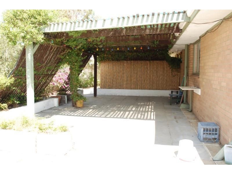 301 CAMBERWARRA DRIVE, Craigie WA 6025