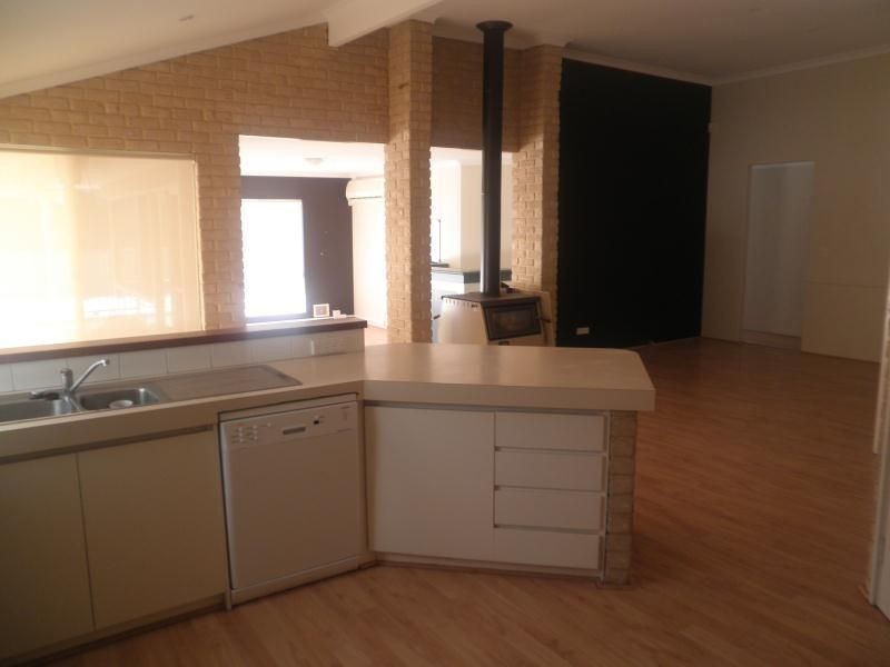 3 Varna Cove  Mindarie  WA  6030, Mindarie WA 6030