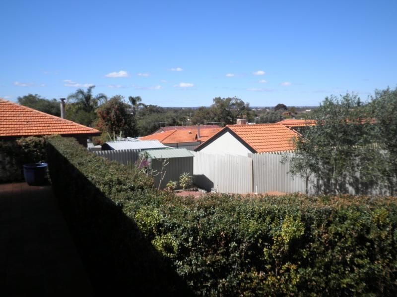 36 BERNEDALE WAY, Duncraig WA 6023