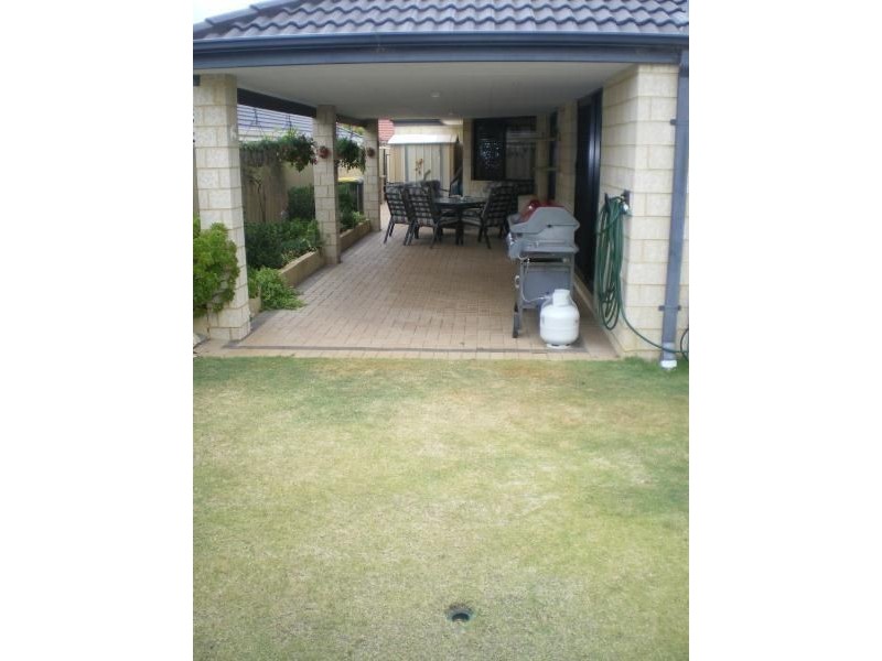 19 ALVELEY LOOP, Butler WA 6036