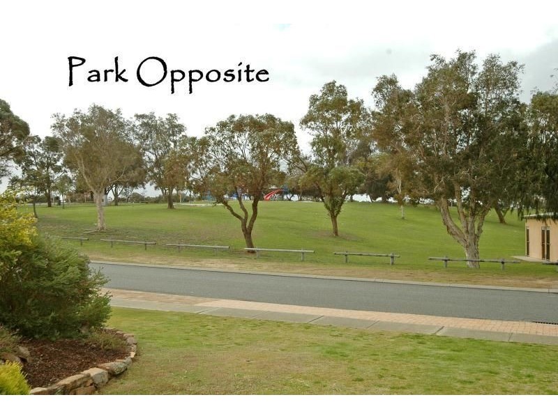 8 Clinker Road, Ocean Reef WA 6027