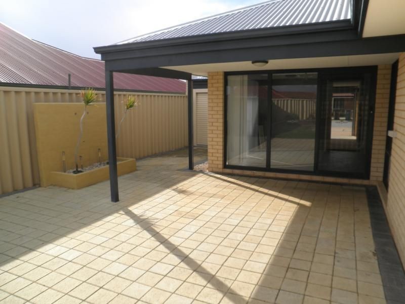 5 TETBURY ROAD, Butler WA 6036