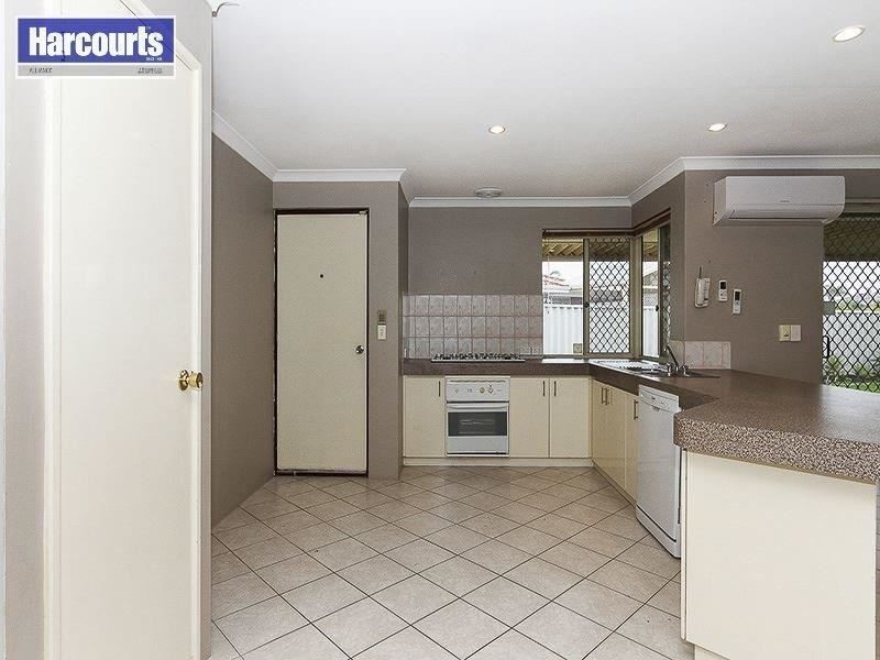 14 Drammen Elbow, Merriwa WA 6030